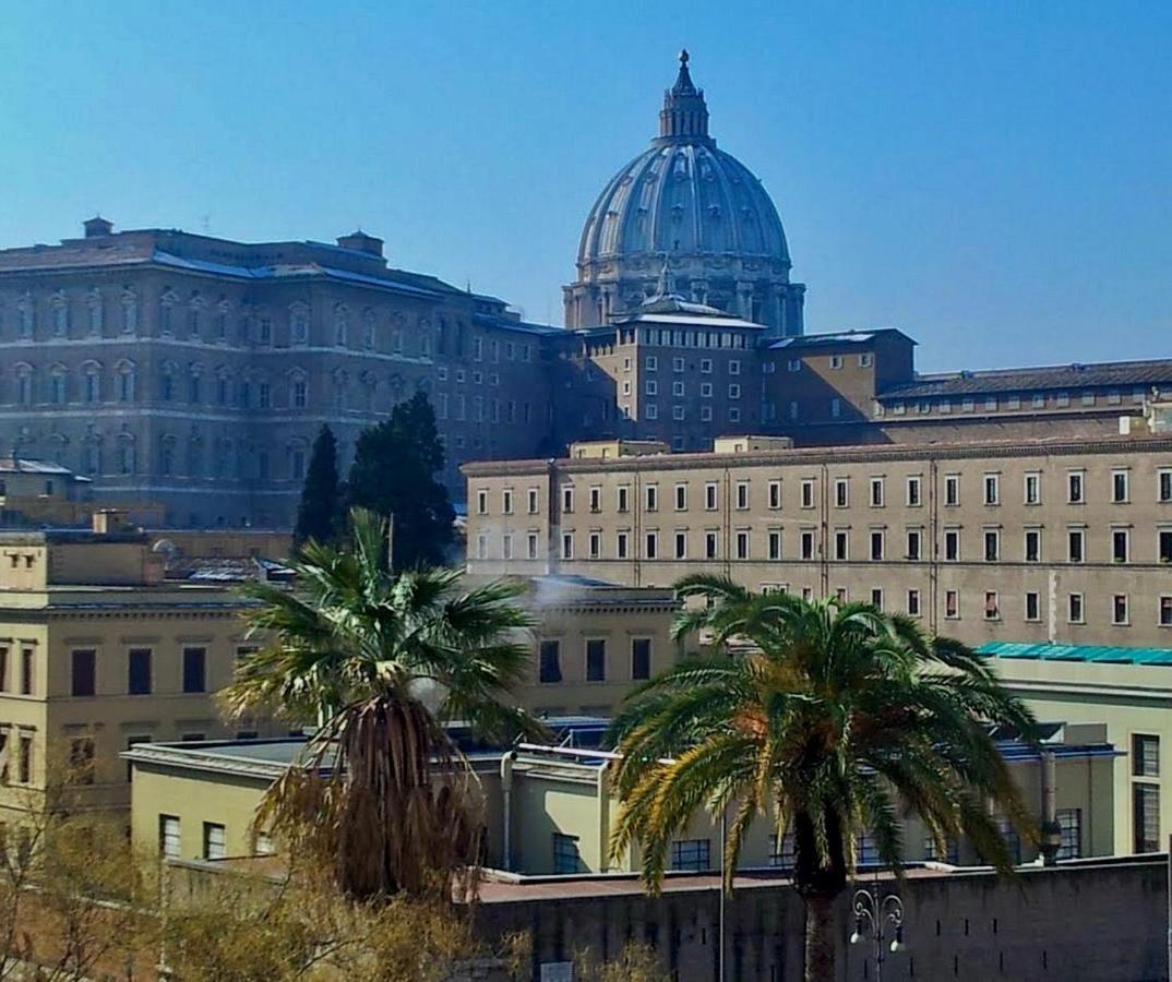 U@Vatican - Suites Centrali E Vicine Alla Metro 로마 객실 사진